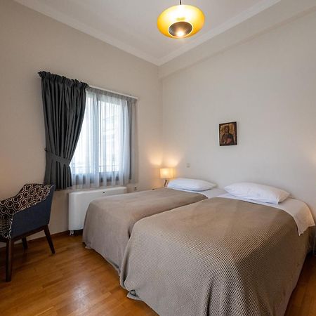 Angelinas Quarters - Kalamata Mediterranean Villas Kültér fotó